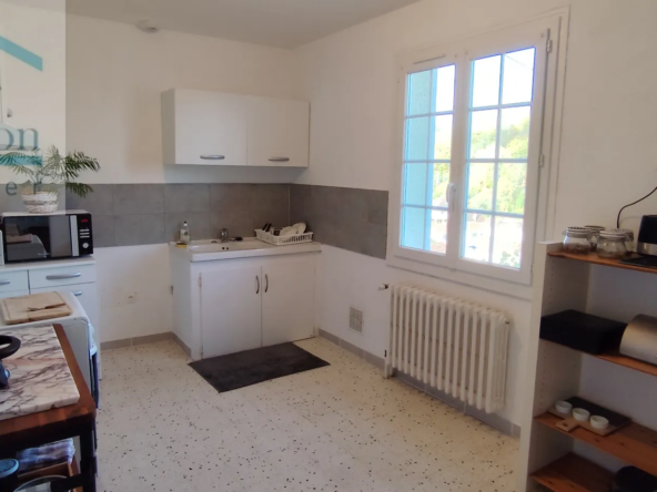 Pavillon T4 à vendre à Tonnerre - 93 m² avec vue dégagée 