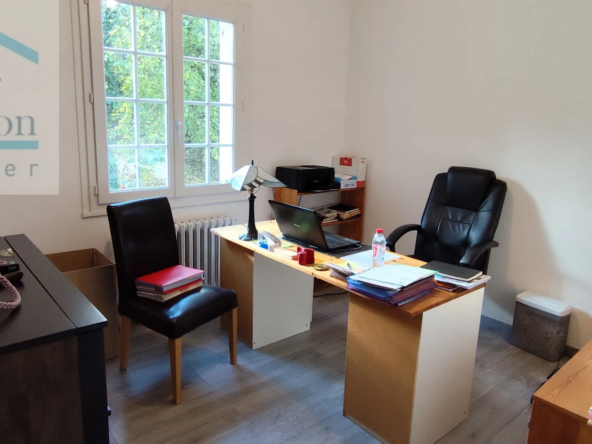 Pavillon T4 à vendre à Tonnerre - 93 m² avec vue dégagée 