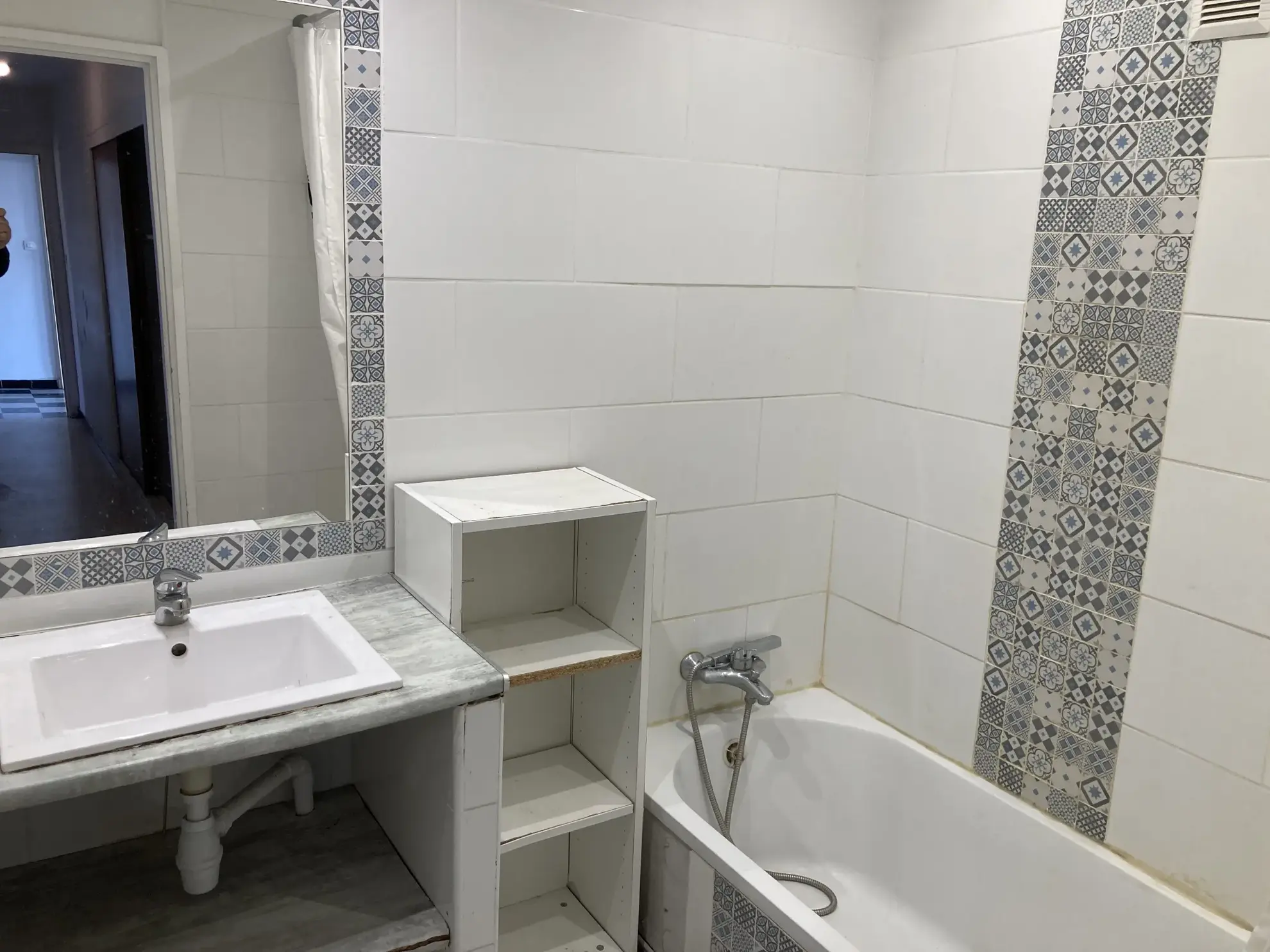 Appartement F4 avec aperçu mer à vendre à Toulon Saint-Roch 