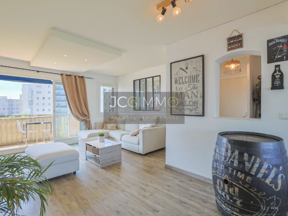Appartement T3 rénové avec terrasse à La Garde 