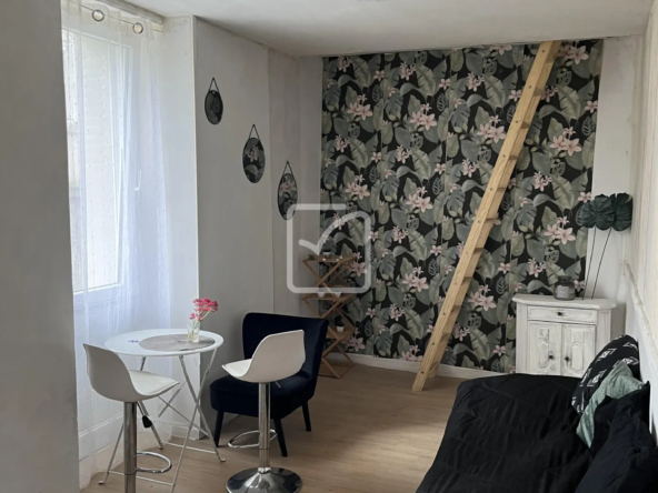 Maison 3 pièces rénovée à Perpezac Le Noir, Corrèze 