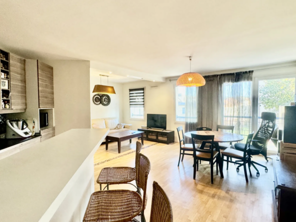 À vendre : Appartement 5 pièces de 88m² à Mantes-la-Jolie 