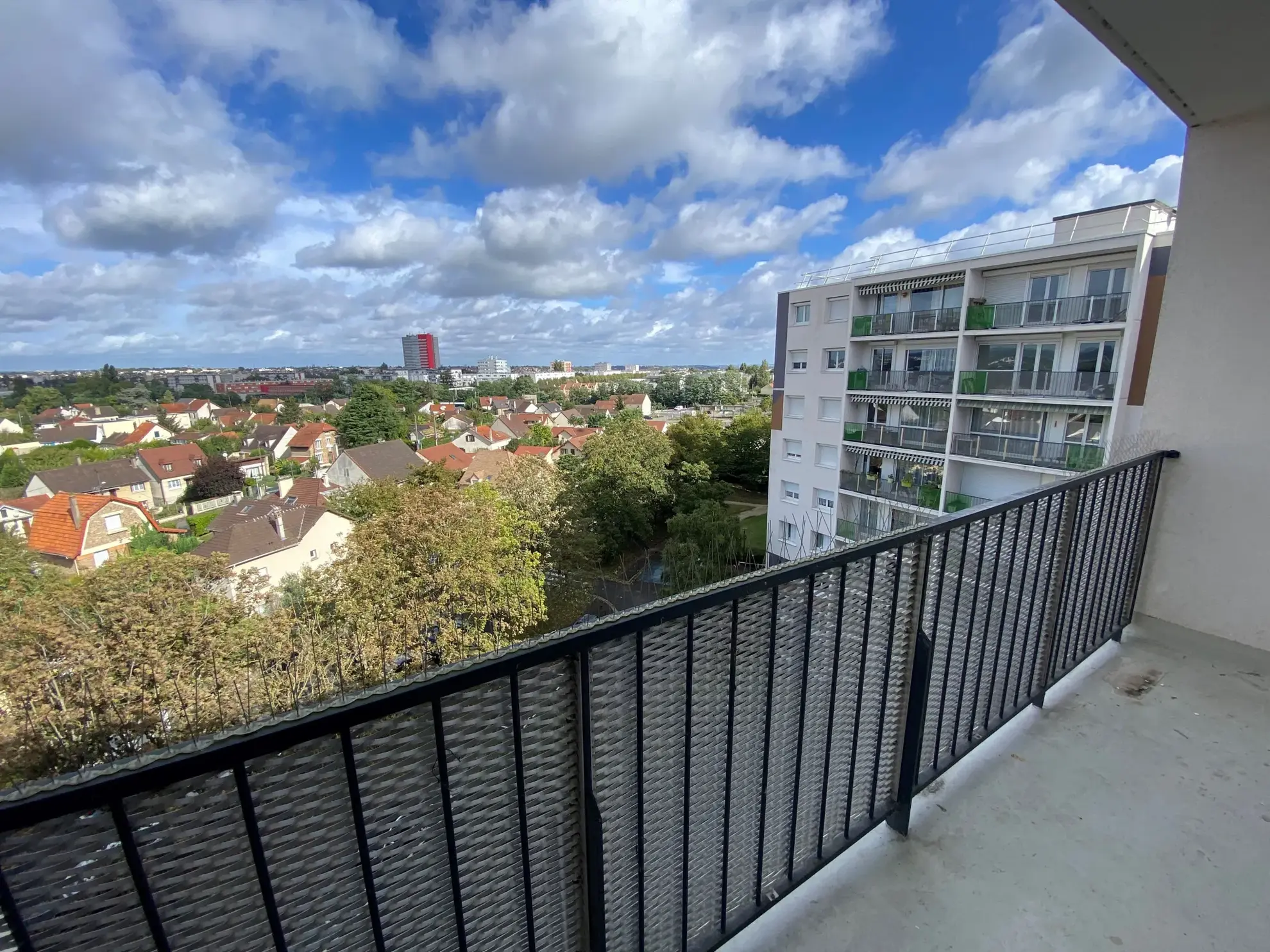 À vendre : Appartement 2 pièces à Viry-Châtillon avec vue 