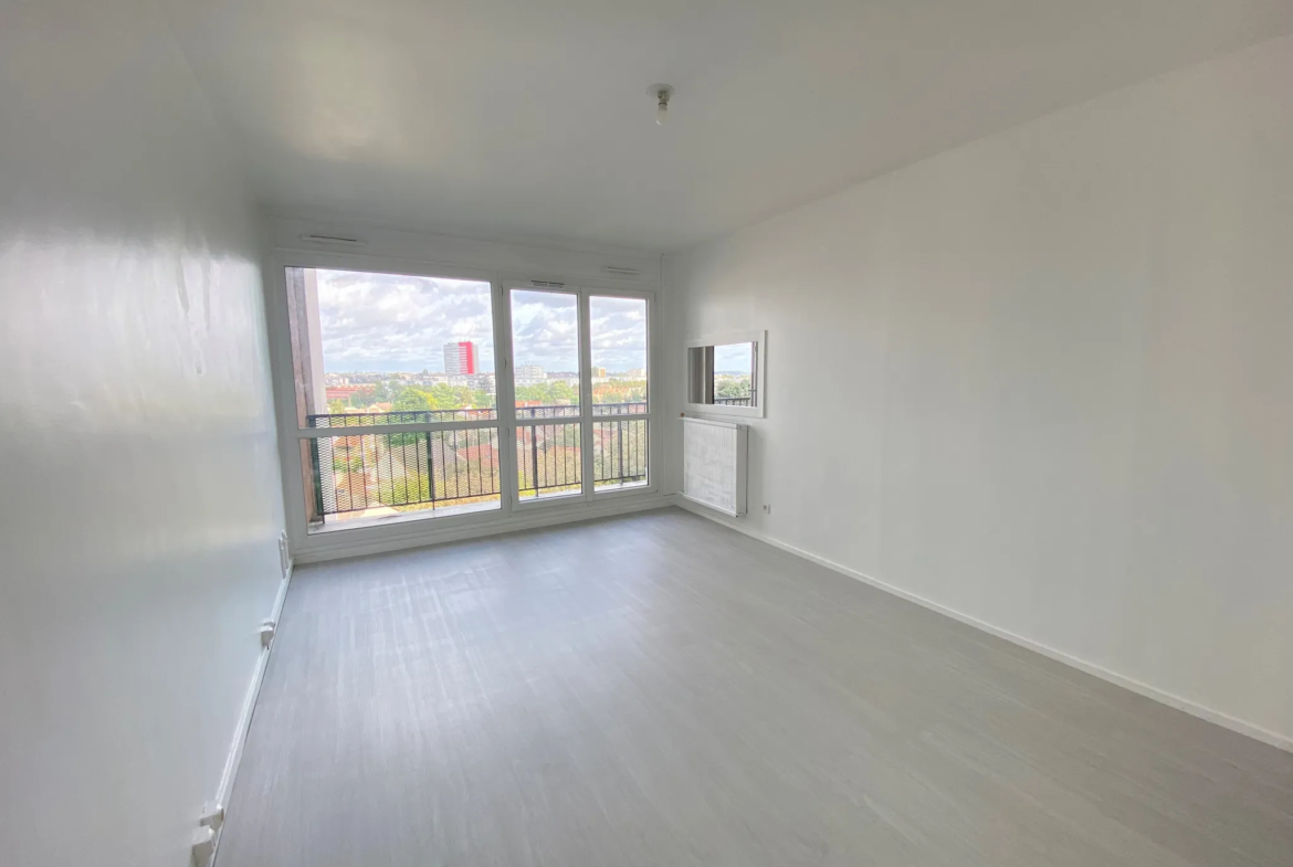 À vendre : Appartement 2 pièces à Viry-Châtillon avec vue 