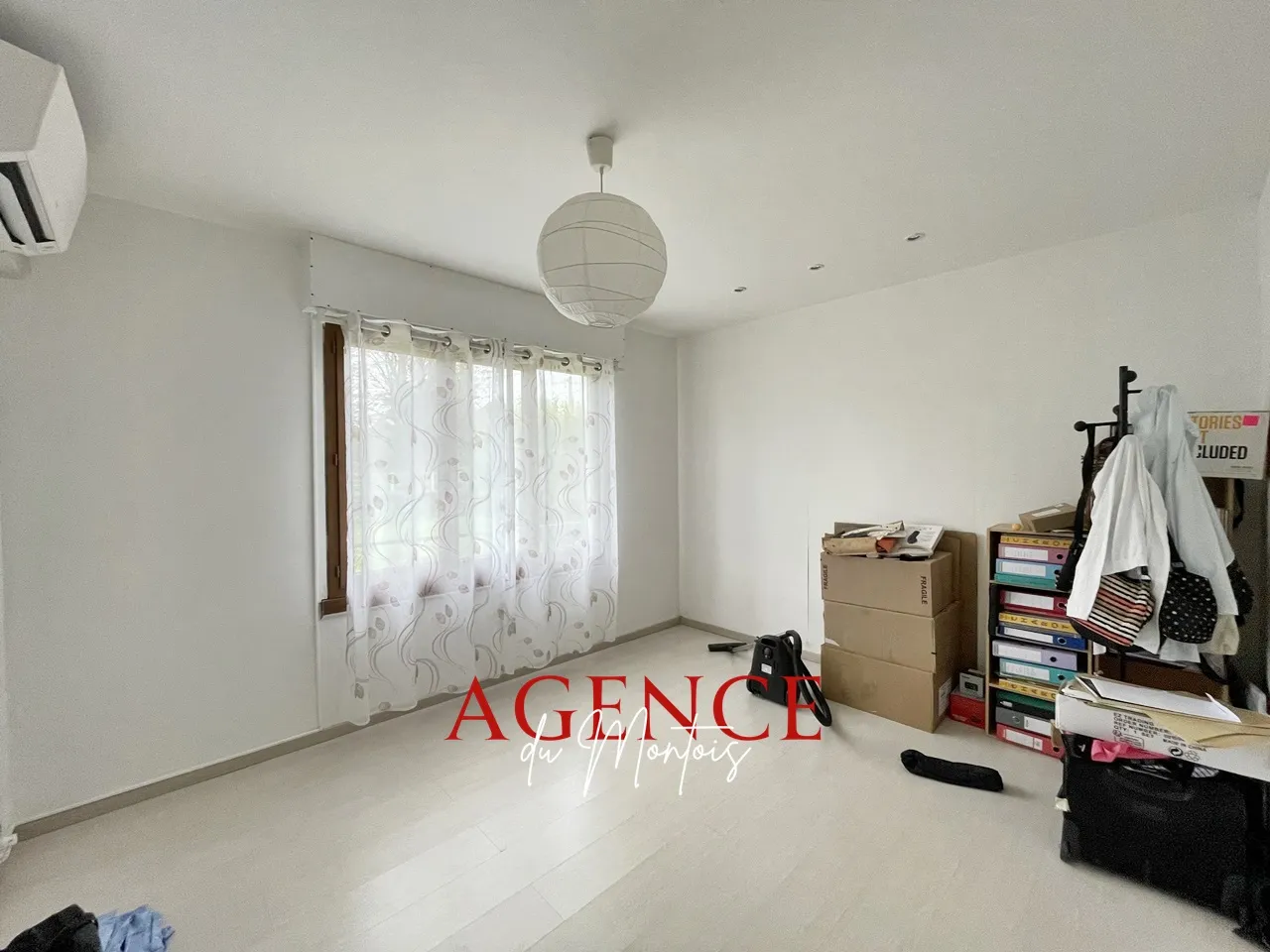 Vente Pavillon Thorigny-sur-Oreuse - 2 Chambres et Jardin 