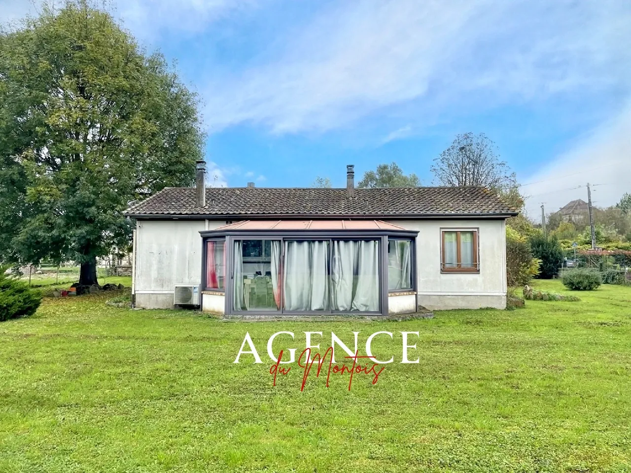 Vente Pavillon Thorigny-sur-Oreuse - 2 Chambres et Jardin 
