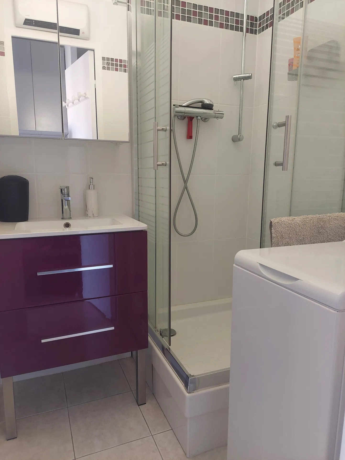 À vendre : Studio avec terrasse près de la plage à Bormes les Mimosas 