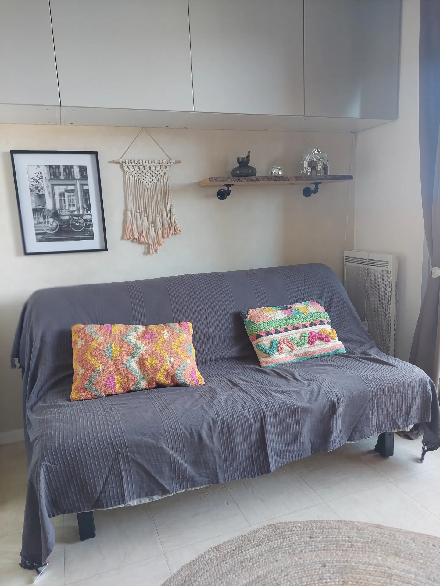À vendre : Studio avec terrasse près de la plage à Bormes les Mimosas 