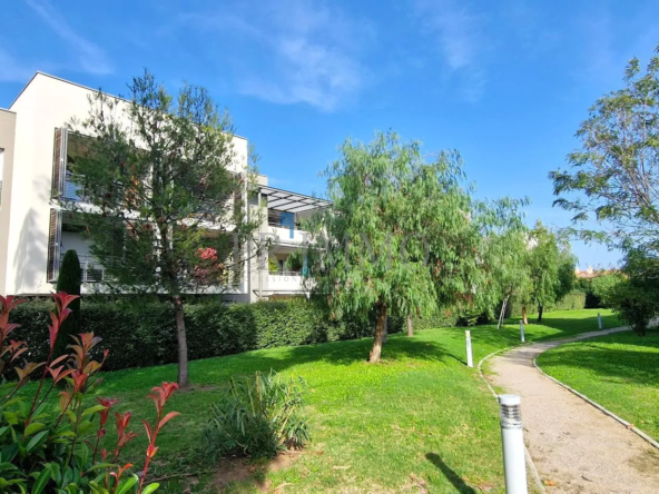 À vendre : Appartement 2 pièces Fréjus avec terrasse sud 
