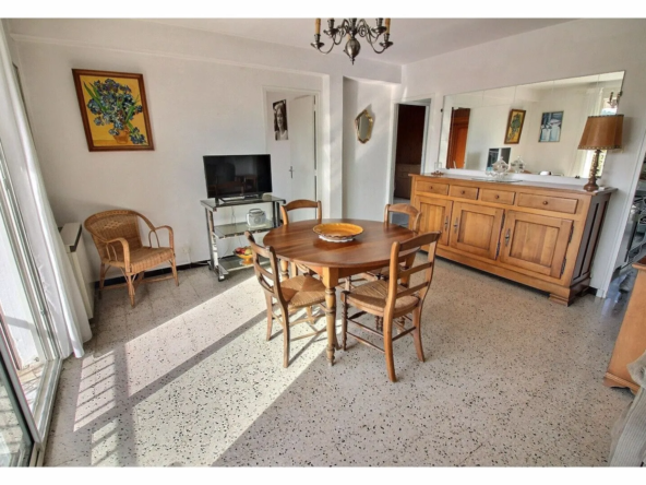 À vendre : Appartement lumineux de 3 pièces à Gardanne avec garage et cave 