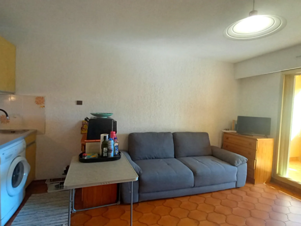 Studio cabine 4 couchages à La Londe-les-Maures 