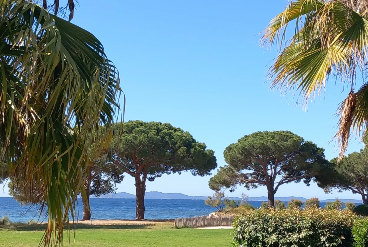 Studio cabine 4 couchages à La Londe-les-Maures 
