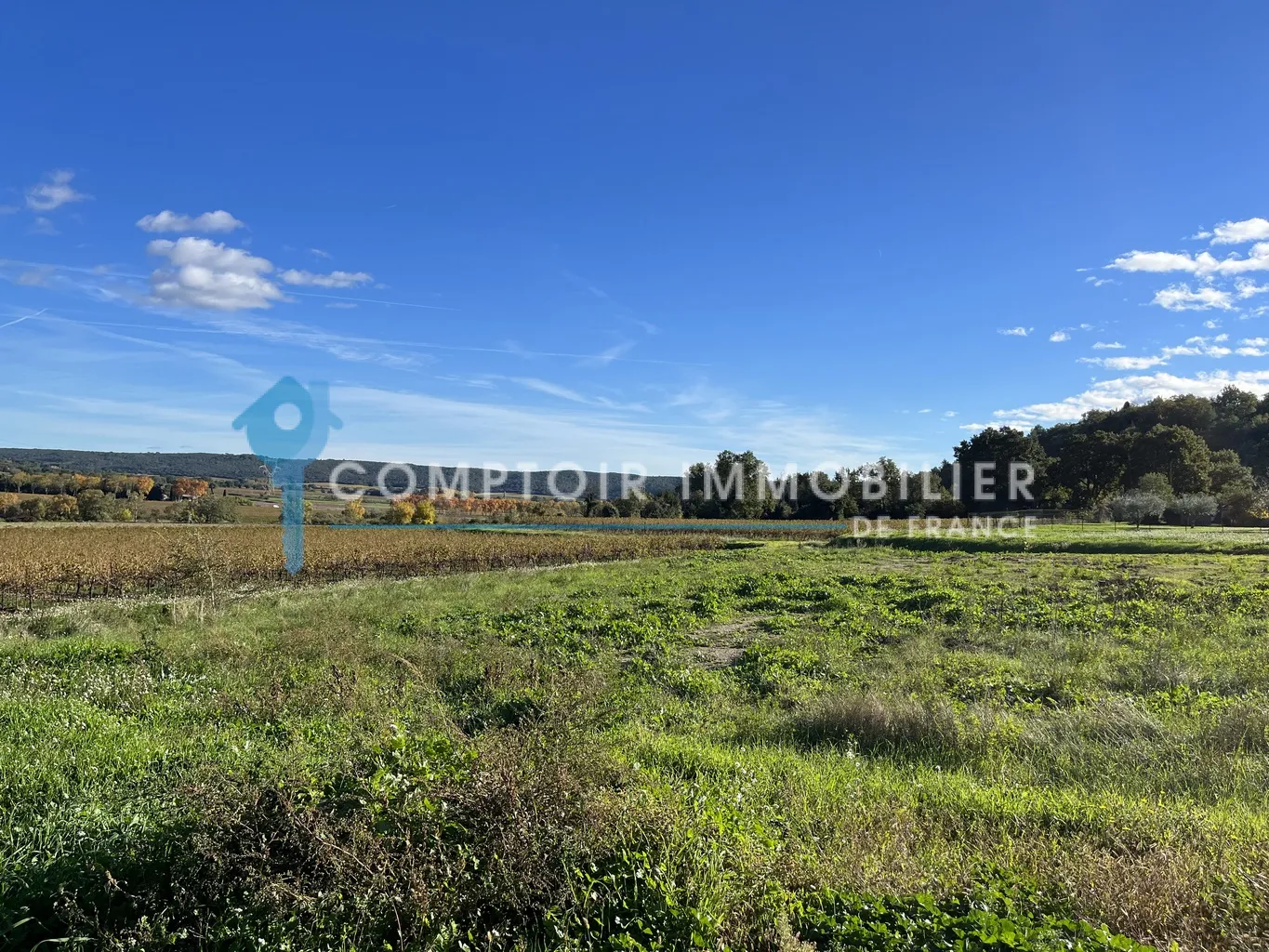 Terrain à bâtir de 1072 m2 entre Uzès et Nîmes 