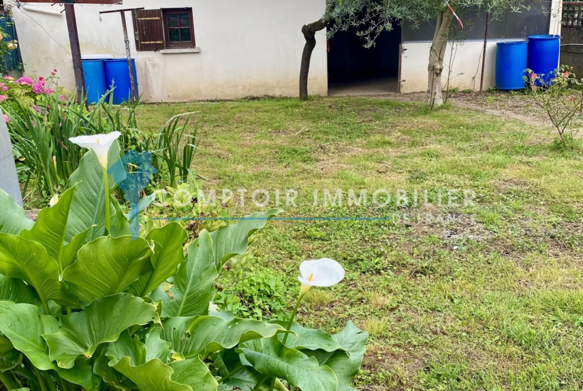 Maison à vendre à Corbeil-Essonnes - 70 m² avec jardin et garage 