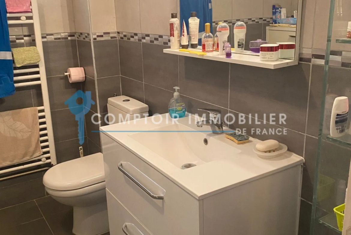 Maison à vendre à Corbeil-Essonnes - 70 m² avec jardin et garage 
