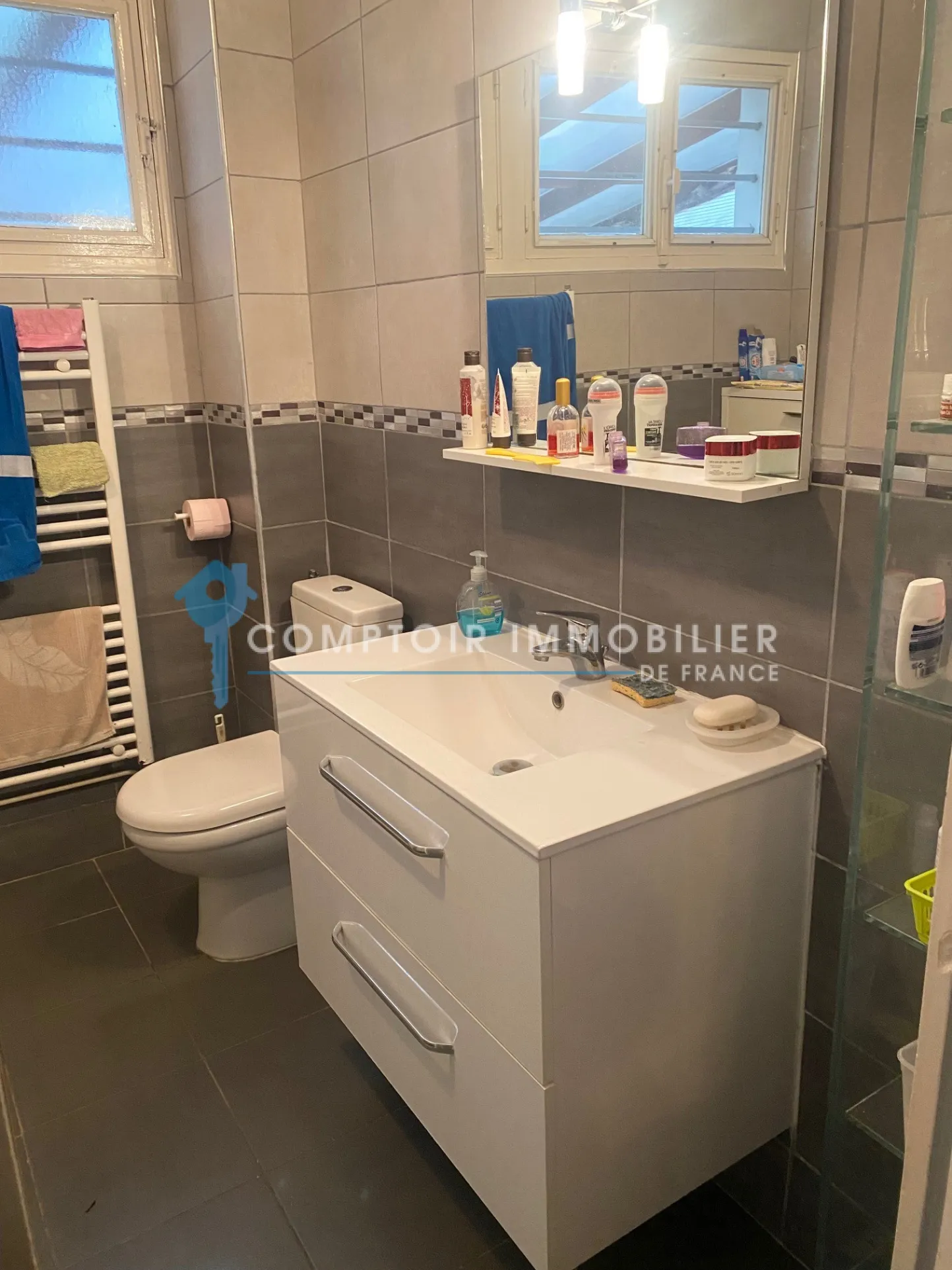 Maison à vendre à Corbeil-Essonnes - 70 m² avec jardin et garage 