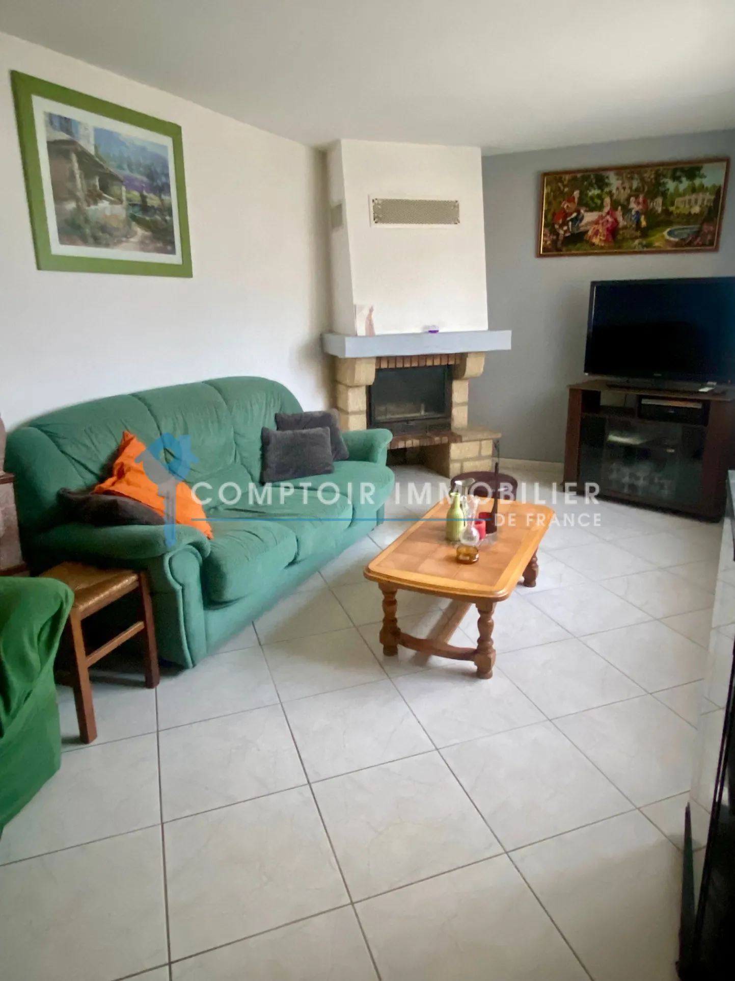 Maison à vendre à Corbeil-Essonnes - 70 m² avec jardin et garage 