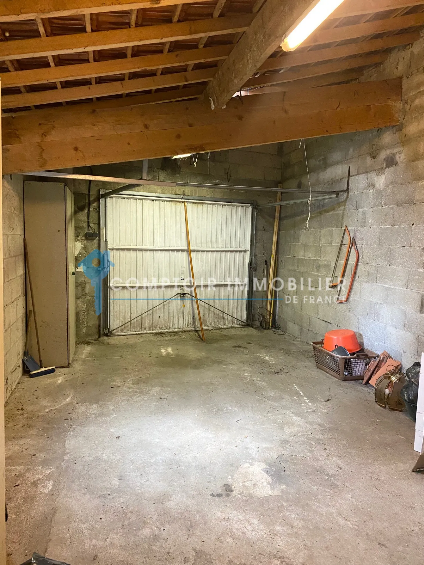 Maison à vendre à Corbeil-Essonnes - 70 m² avec jardin et garage 