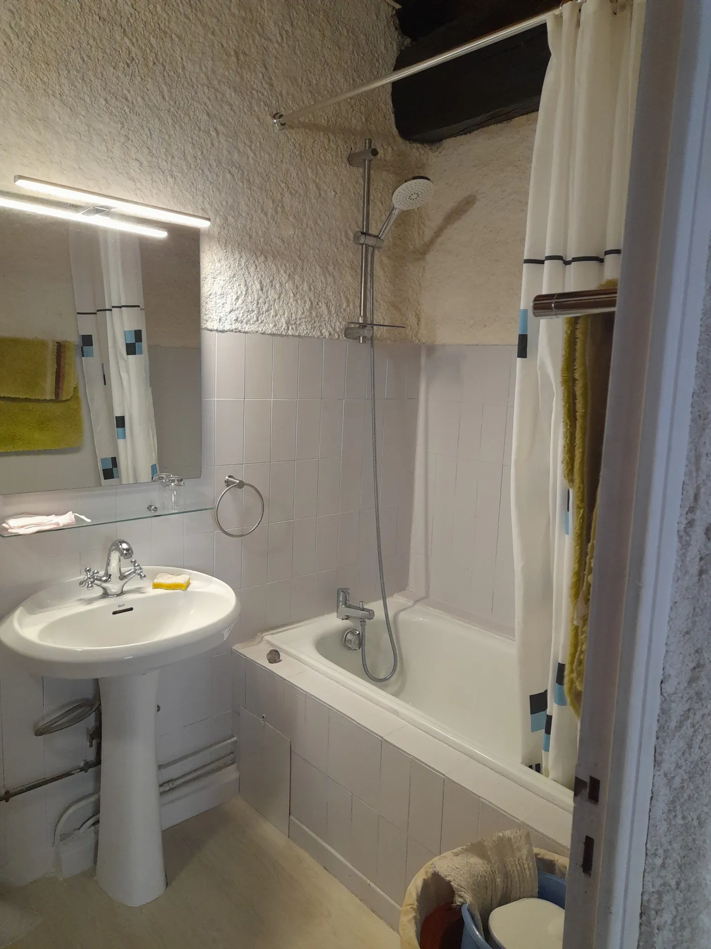 À vendre : Grand T2 avec Terrasse et Garage à Port-Vendres 