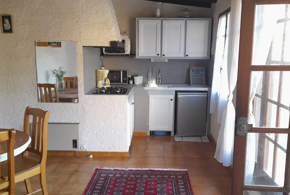À vendre : Grand T2 avec Terrasse et Garage à Port-Vendres 