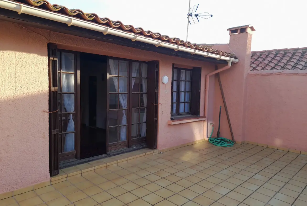 À vendre : Grand T2 avec Terrasse et Garage à Port-Vendres 