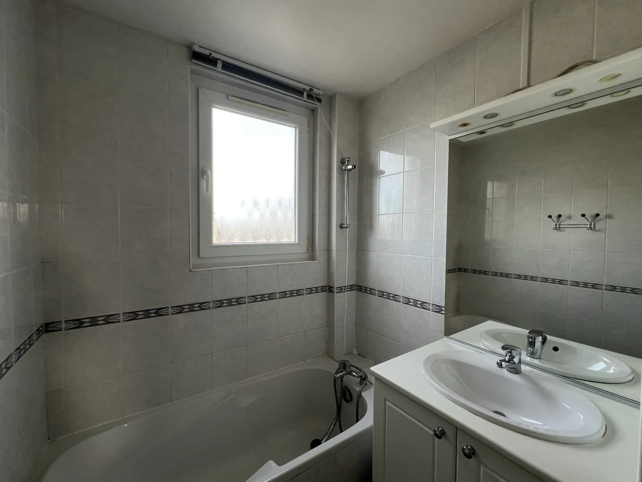 À vendre : Appartement T3 avec Terrasse et Garage à Jarville-La-Malgrange 