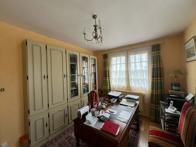 À vendre : Maison spacieuse de 150.11 m² avec piscine à Courgains 