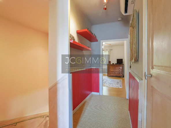 Maison T5 de 113 m² à Puget-Ville avec garage et terrasse 