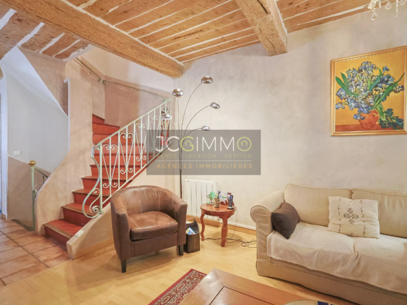 Maison T5 de 113 m² à Puget-Ville avec garage et terrasse 