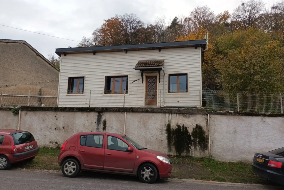 Maison T3 de plain-pied avec jardin et garage à Vaucouleurs 