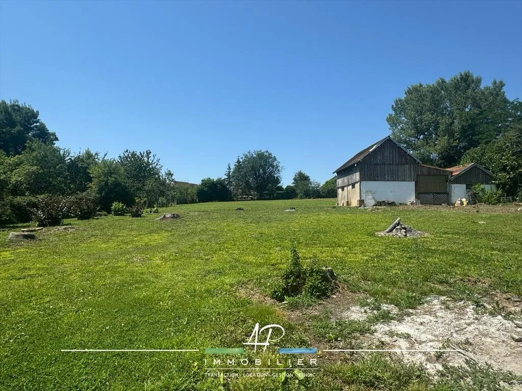 Terrain à bâtir avec grange à Mirebeau sur Bèze - 79900 EUR 