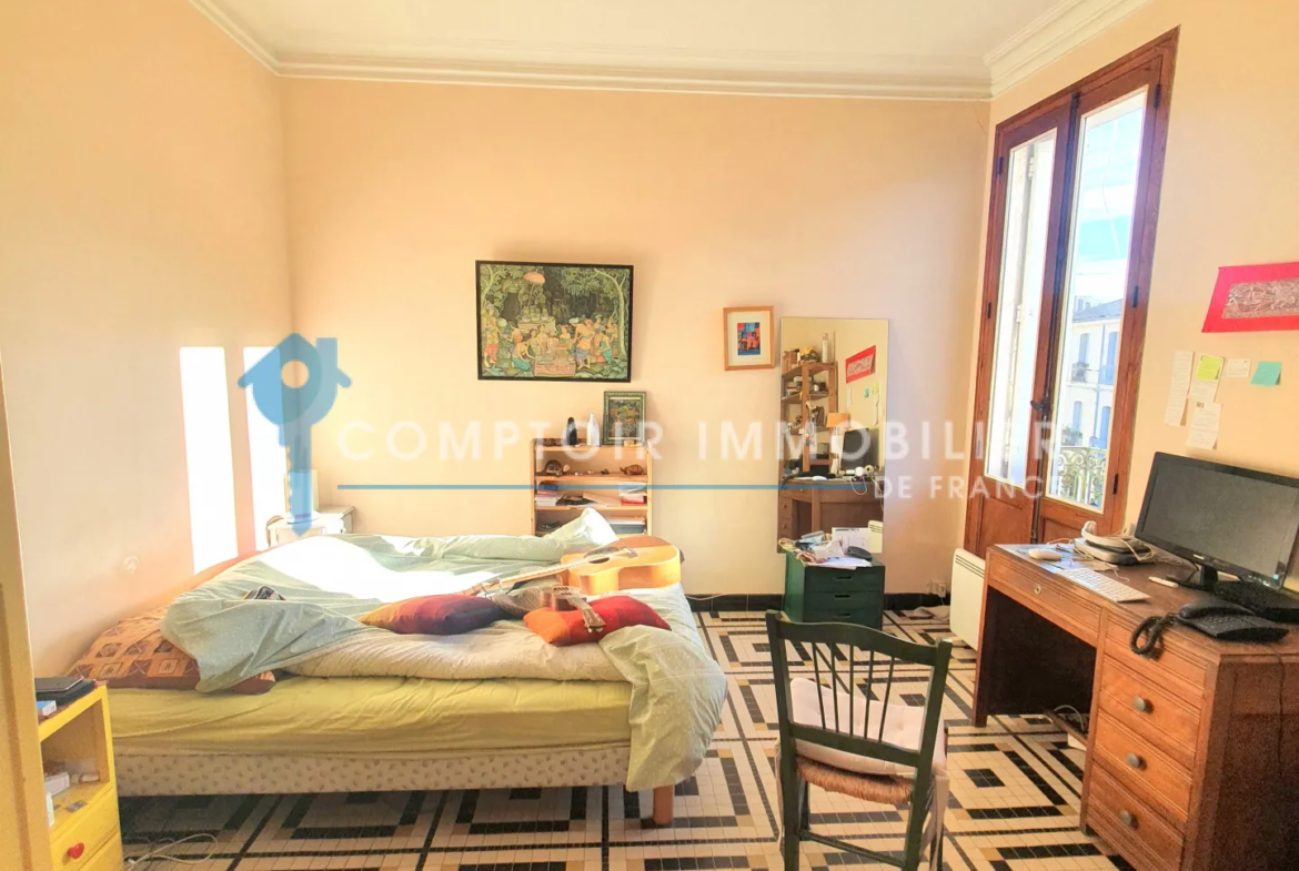 Libre Appartement F2 de 43 m² avec Balcon à Montpellier Beaux-Arts 