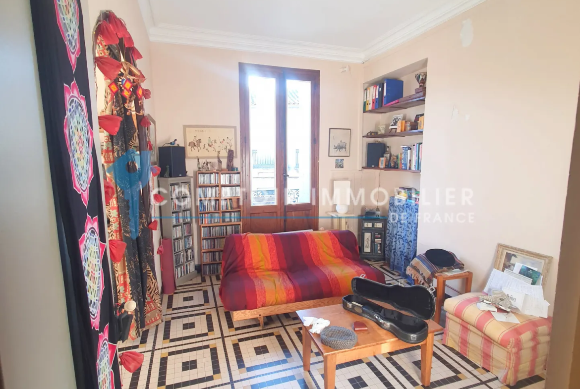 Libre Appartement F2 de 43 m² avec Balcon à Montpellier Beaux-Arts 