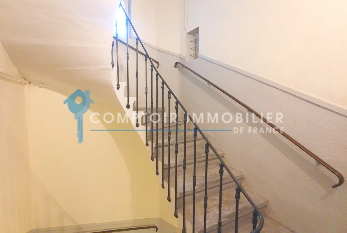 Libre Appartement F2 de 43 m² avec Balcon à Montpellier Beaux-Arts 