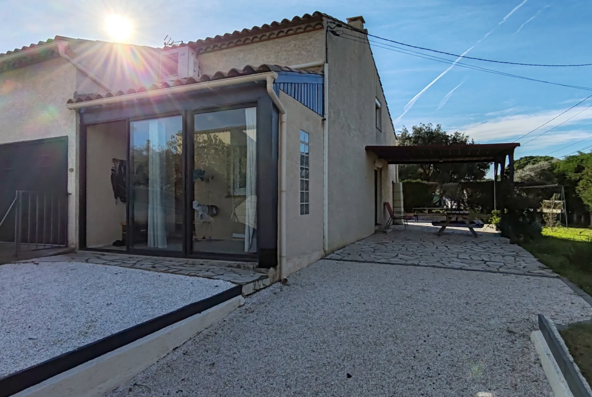 Maison 4 chambres avec garage et jardin à Salles d'Aude 