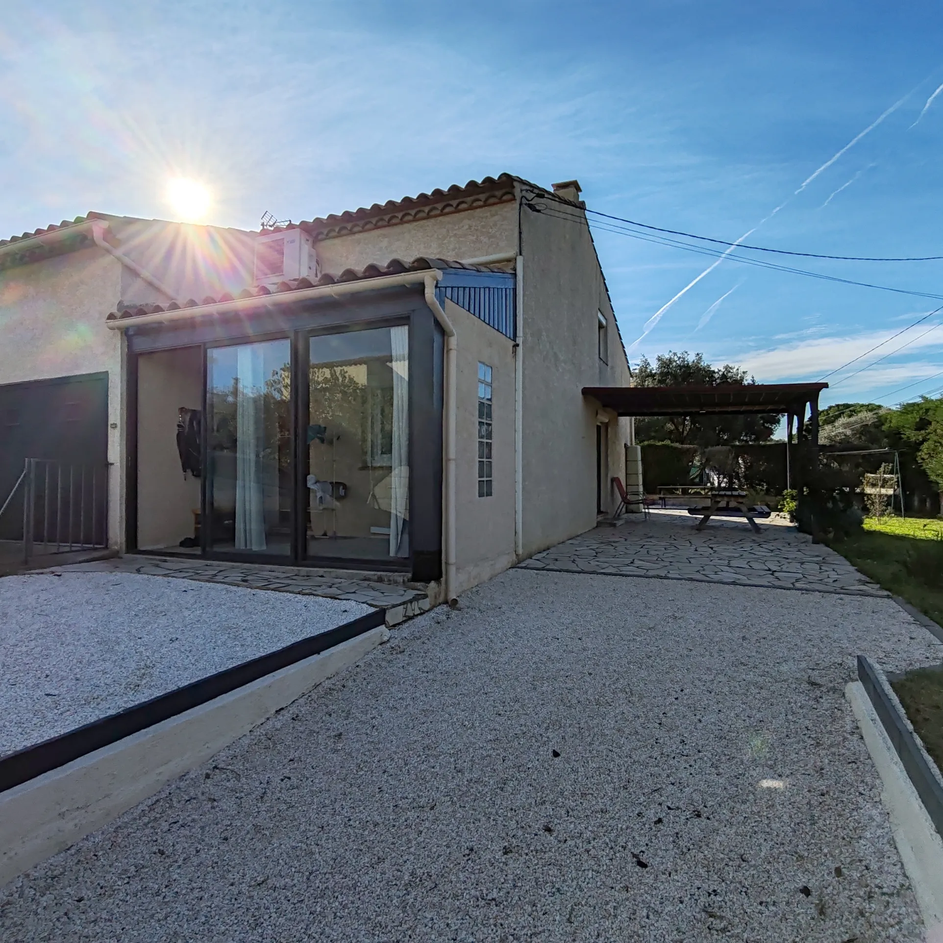 Maison 4 chambres avec garage et jardin à Salles d'Aude 