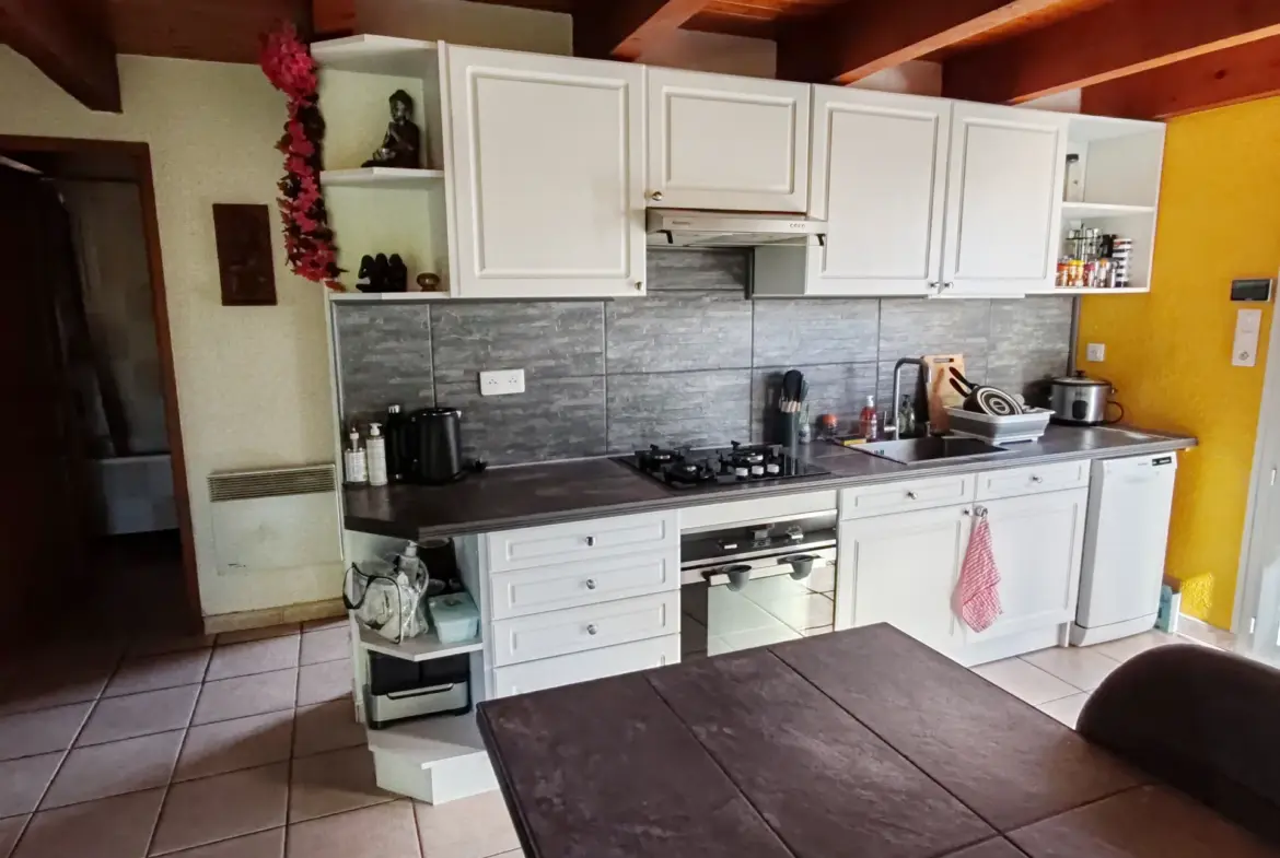 Maison 4 chambres avec garage et jardin à Salles d'Aude 