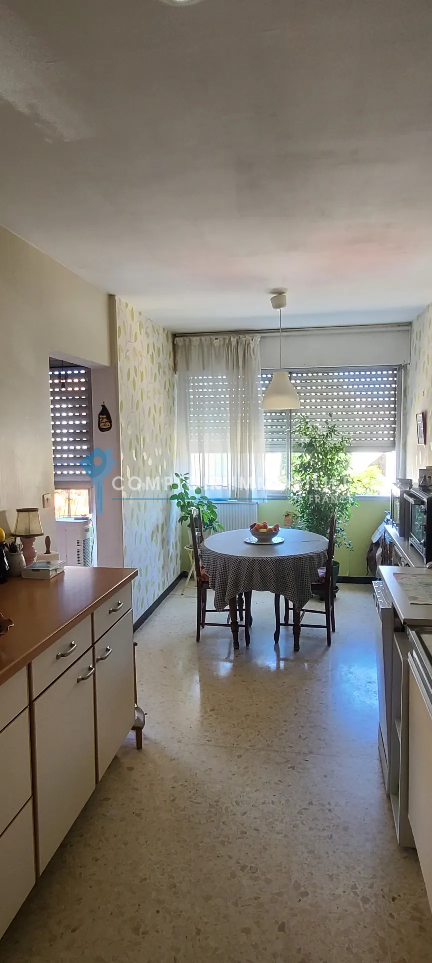 Spacieux Appartement T3 à Proximité des Jardins de la Fontaine à Nîmes 