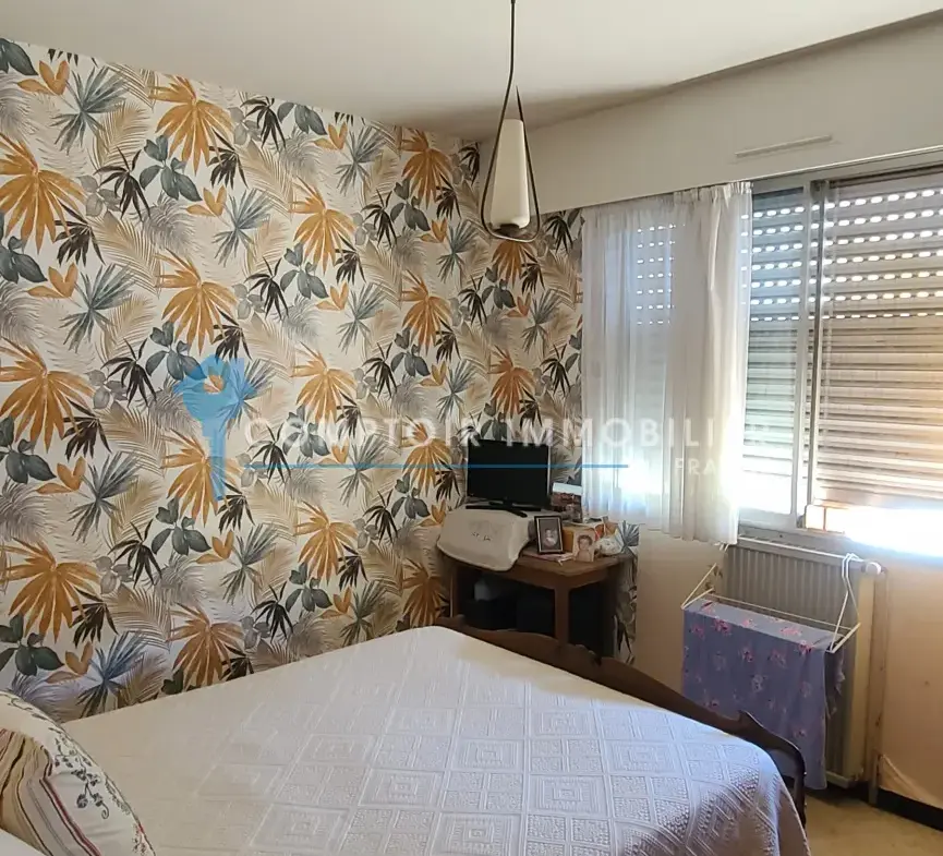 Spacieux Appartement T3 à Proximité des Jardins de la Fontaine à Nîmes 