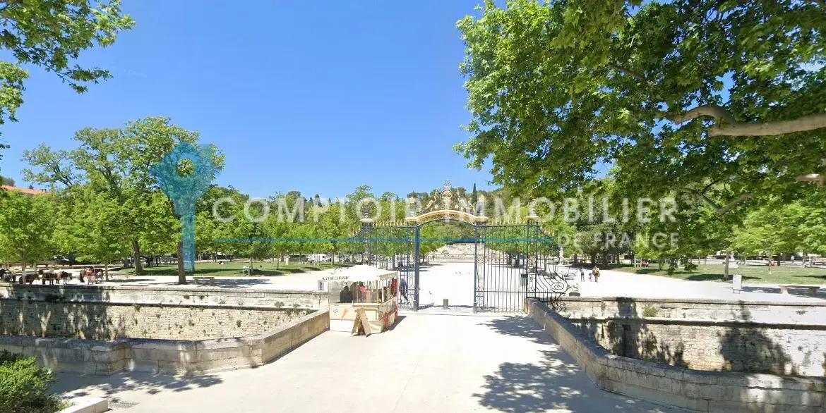 Spacieux Appartement T3 à Proximité des Jardins de la Fontaine à Nîmes 