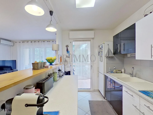 Superbe Appartement 3 Pièces à Fréjus avec Piscine 
