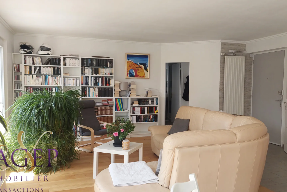 Appartement T4 très lumineux à Vichy - garage et caves inclus 