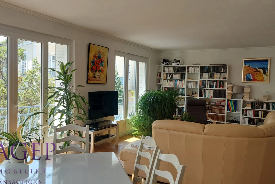 Appartement T4 très lumineux à Vichy - garage et caves inclus 