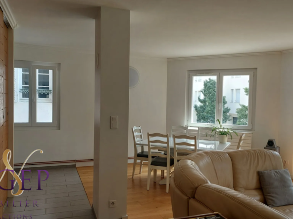 Appartement T4 très lumineux à Vichy - garage et caves inclus 