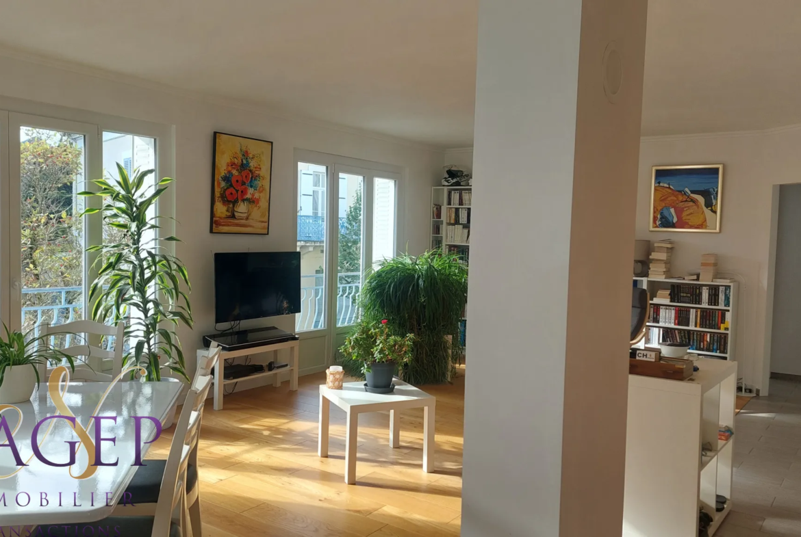 Appartement T4 très lumineux à Vichy - garage et caves inclus 