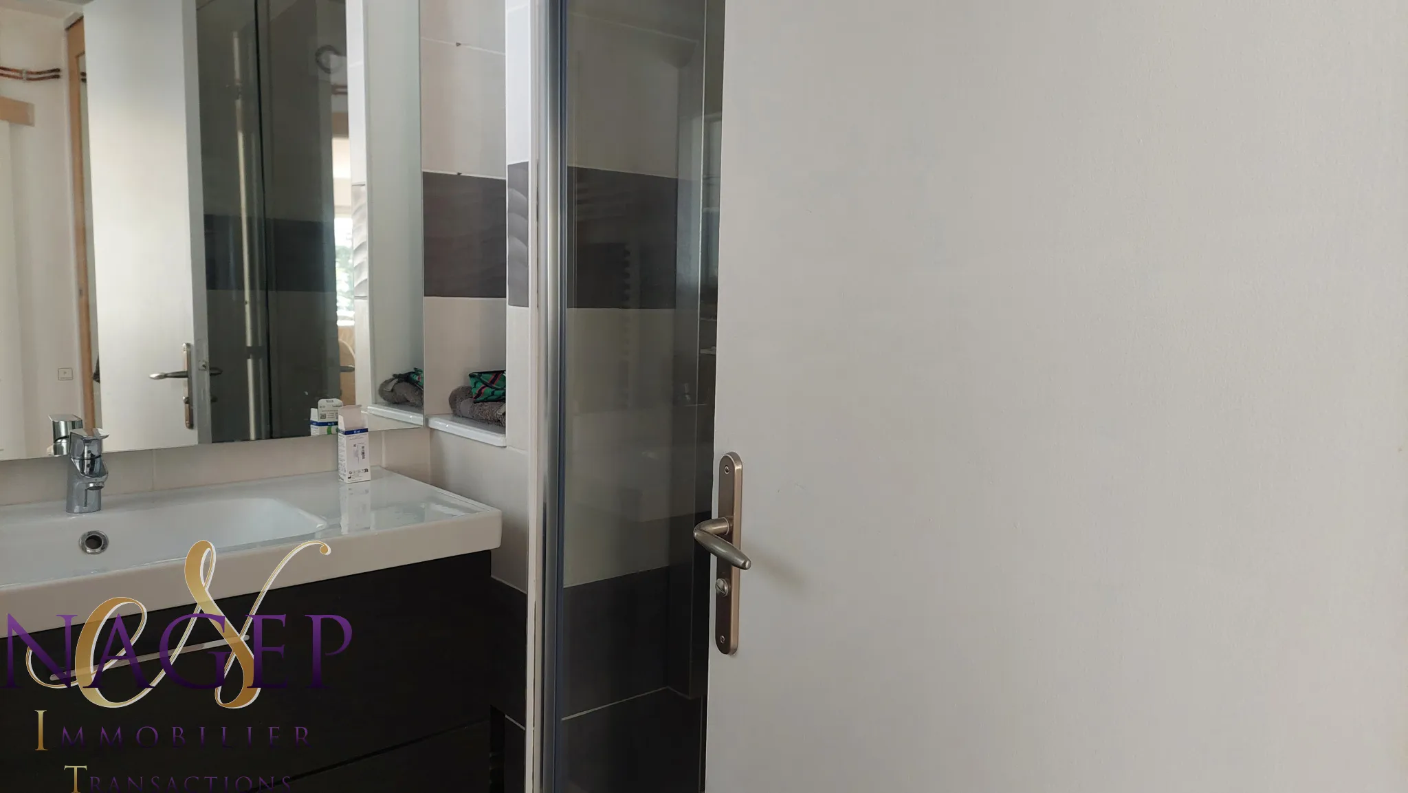 Appartement T4 très lumineux à Vichy - garage et caves inclus 