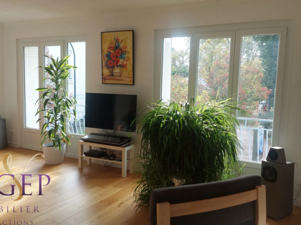 Appartement T4 très lumineux à Vichy - garage et caves inclus 