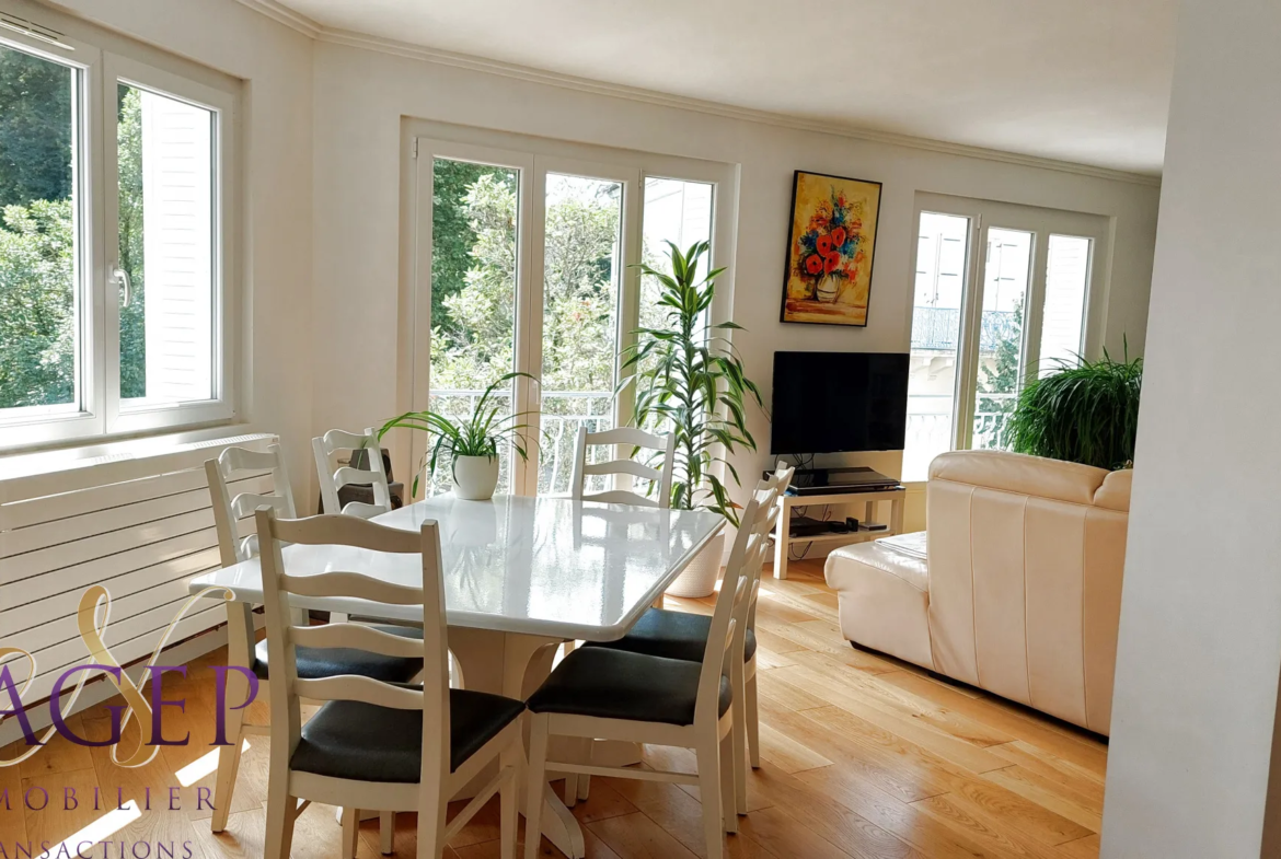 Appartement T4 très lumineux à Vichy - garage et caves inclus 