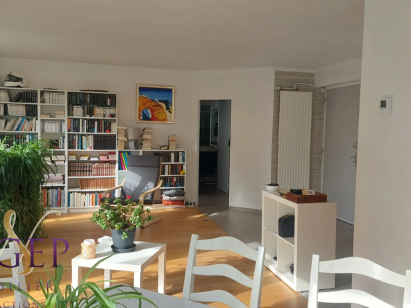 Appartement T4 très lumineux à Vichy - garage et caves inclus 