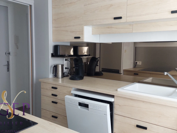 Appartement T4 très lumineux à Vichy - garage et caves inclus 